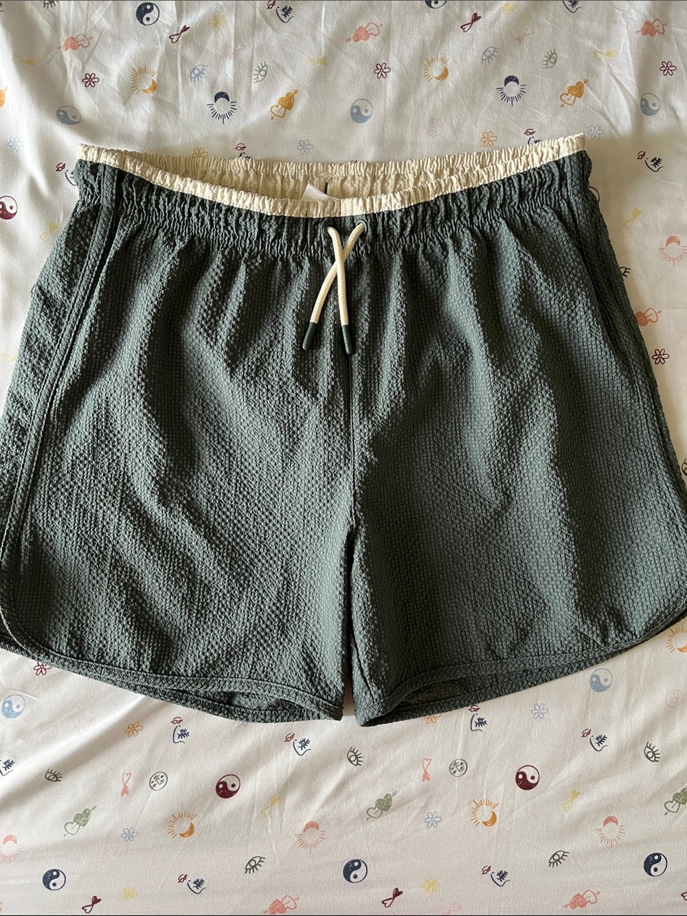 Zara Olive Green Athletic Drawstring Shorts with Cream Waistband